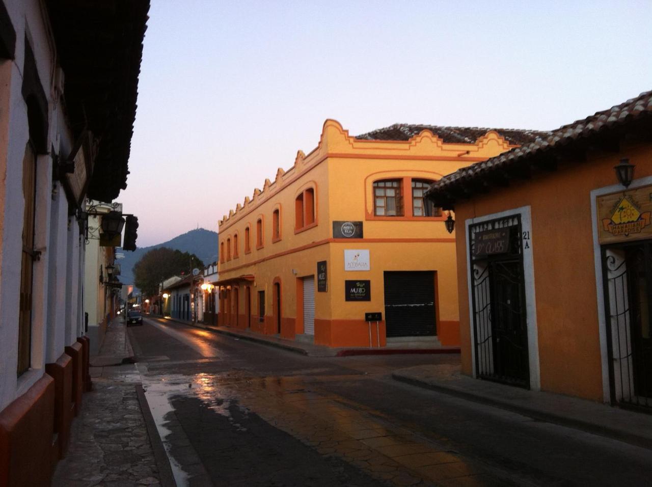 Puerta Vieja Hostel San Cristobal de las Casas Ngoại thất bức ảnh